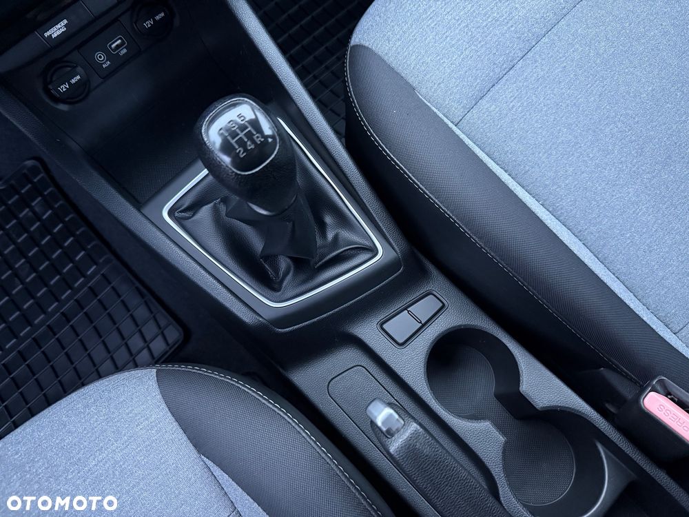 Hyundai i20 1.2 Trend - 21