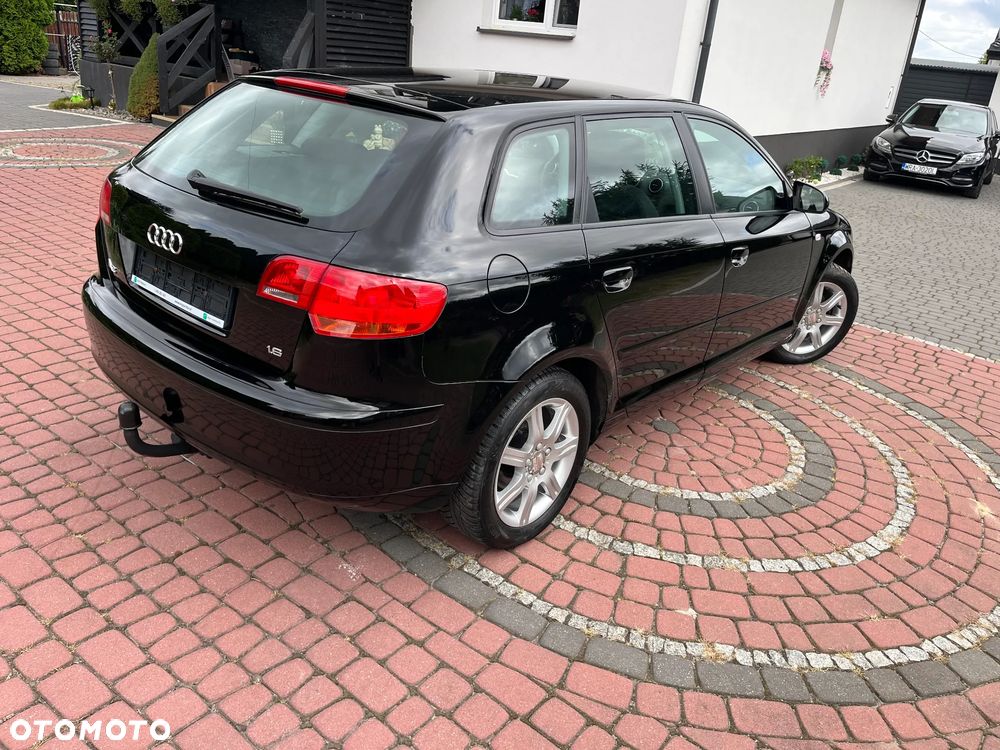 Audi A3 Sportback 1.6 Limited Edition - 4