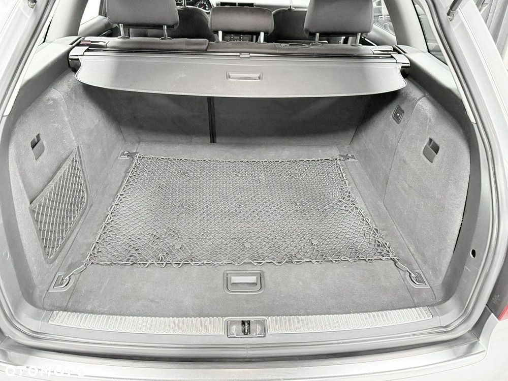 Audi A4 Avant - 33