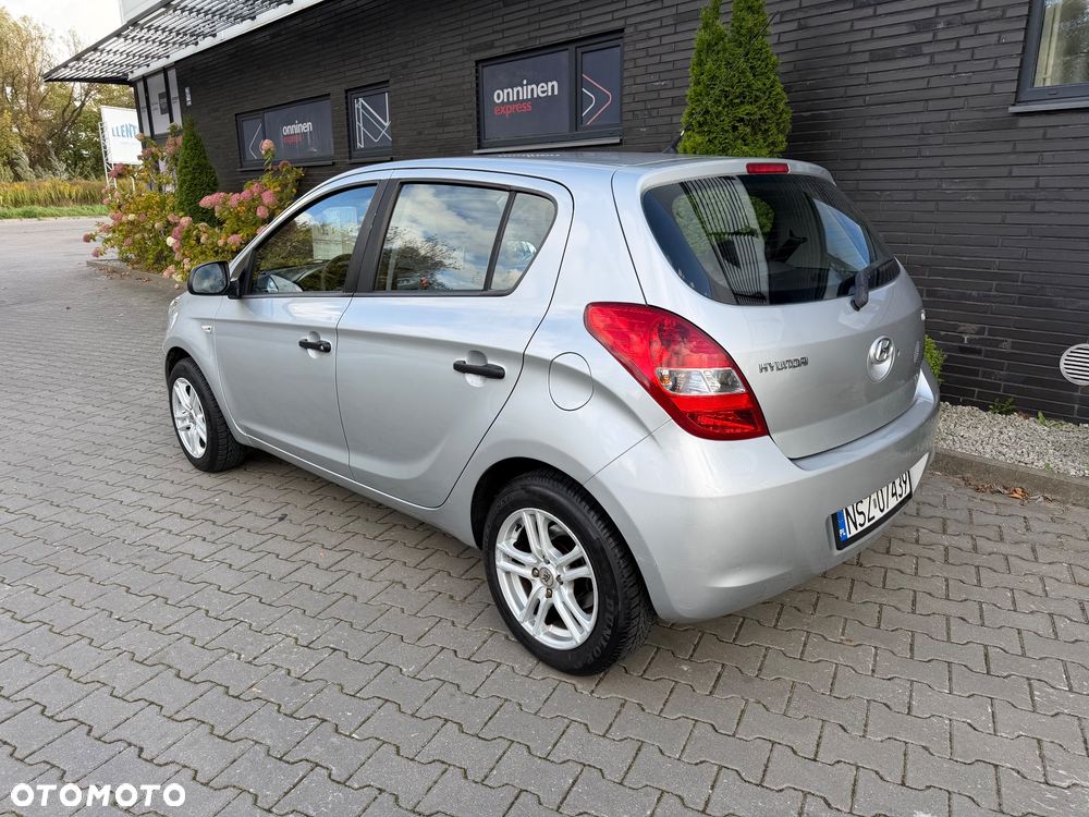 Hyundai i20 - 3