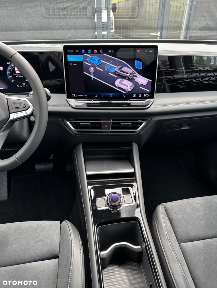 Volkswagen Tiguan - 30