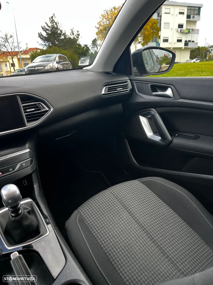 Peugeot 308 SW 1.5 BlueHDi Active - 27