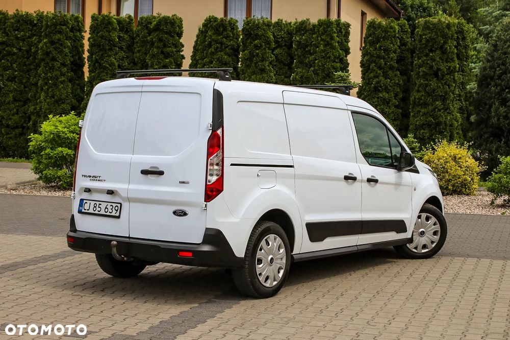 Ford Connect MAX - 10