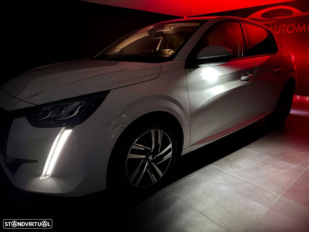 Peugeot 208 1.2 PureTech Allure Pack - 38