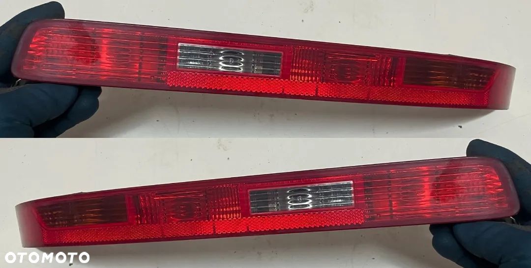 Audi Q7 4L lampa tylna prawa lewa w zderzak oryginalna - 1