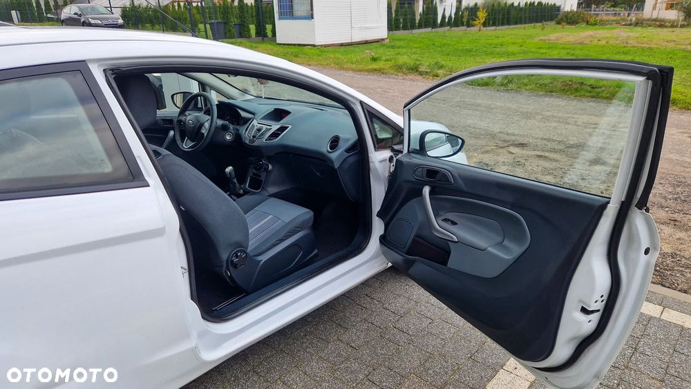 Ford Fiesta 1.25 Ambiente - 12