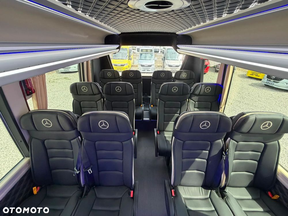 Mercedes-Benz Sprinter 519 - 26
