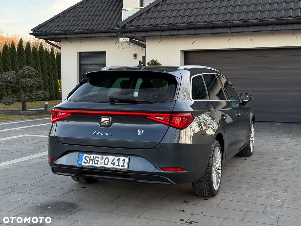 Seat Leon Sportstourer 2.0 TDI DPF DSG Xcellence - 10