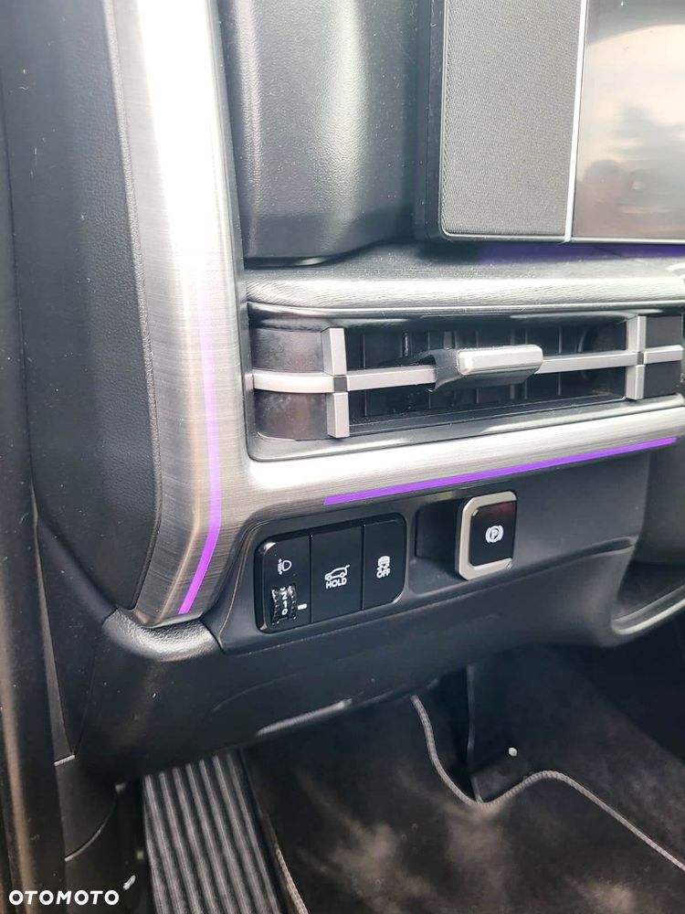 Hyundai Santa Fe 1.6 HEV 4WD SEVEN Signature - 30