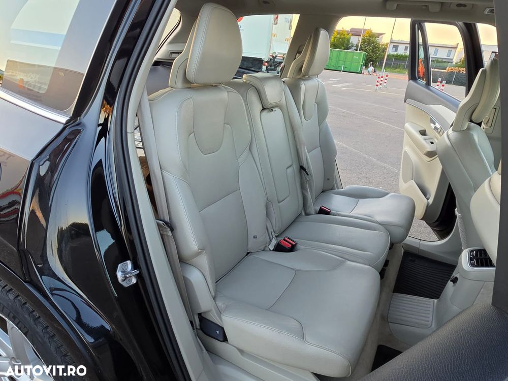 Volvo XC 90 T8 AWD Twin Engine Geartronic Momentum - 19