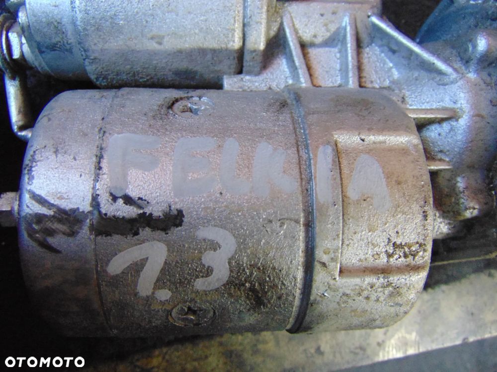 Rozrusznik Skoda felicja 1,3 MPI