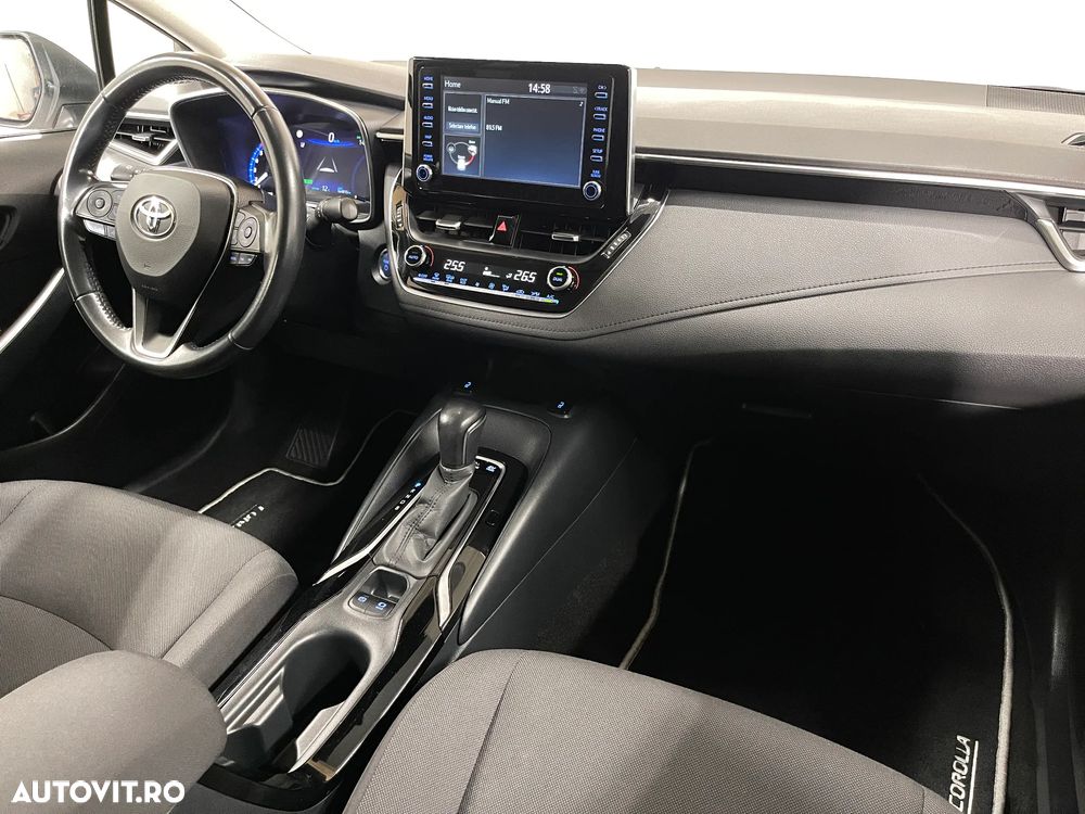 Toyota Corolla Sedan 1.8 HSD Business - 8