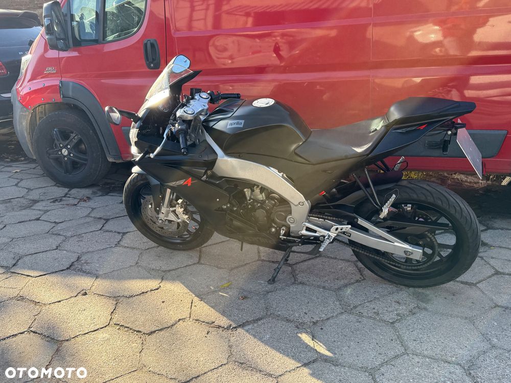 Aprilia RS - 9