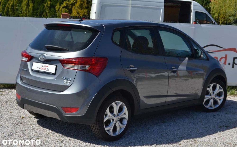 Hyundai ix20 1.6 CRDi Crossline - 13