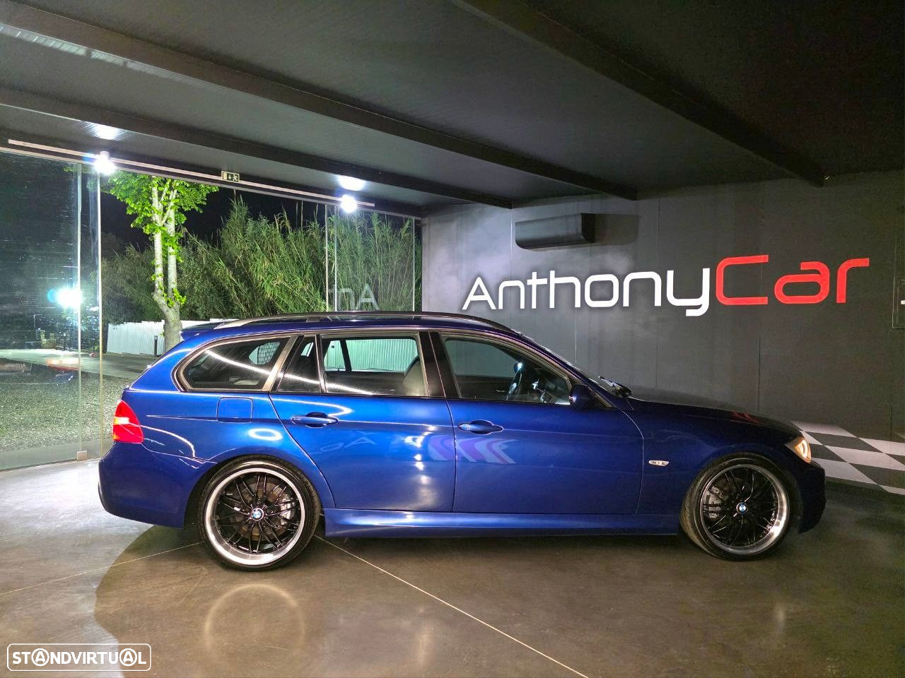BMW 320 d Touring Exclusive - 13