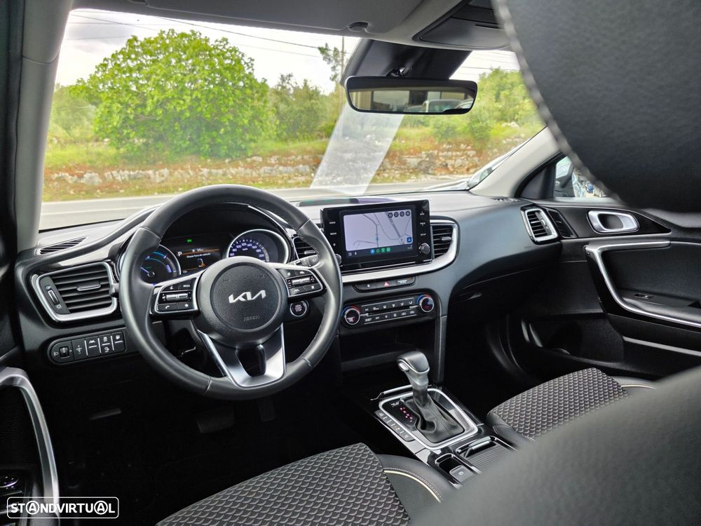 Kia XCeed - 12