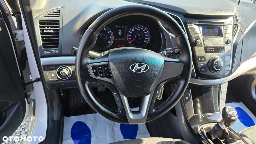Hyundai i40 i40cw 1.6 Fifa World Cup Edition - 13