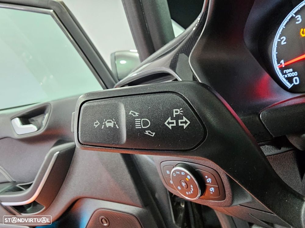 Ford Fiesta 1.5 EcoBoost ST - 18