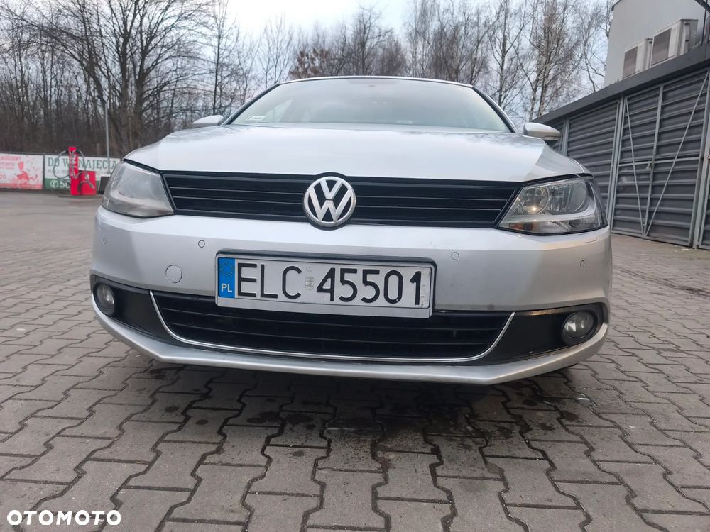 Volkswagen Jetta 1.6 TDI DPF Trendline - 9
