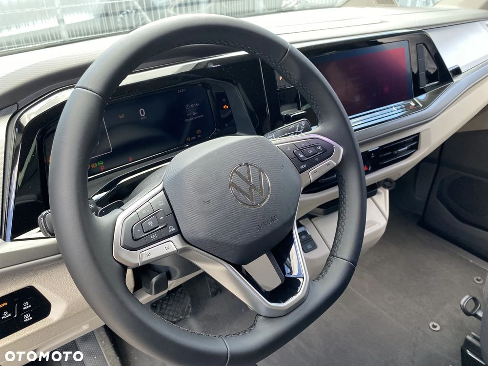 Volkswagen Multivan - 23