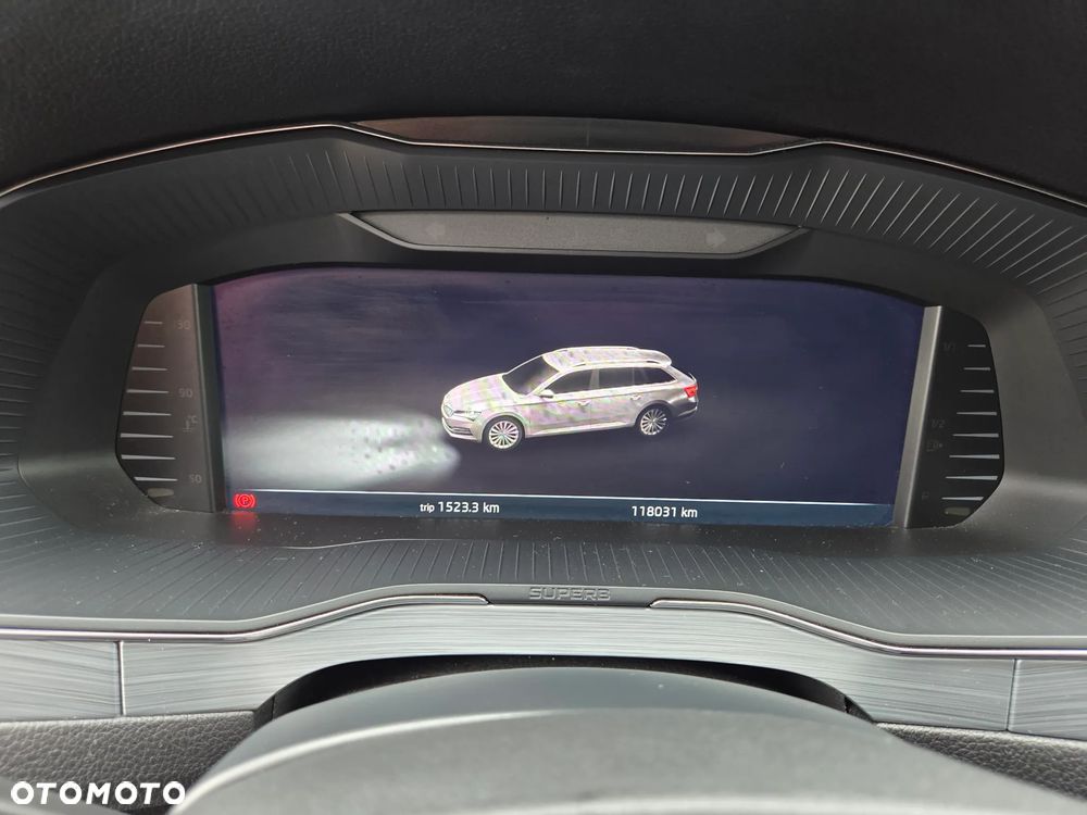 Skoda Superb 2.0 TDI SCR Style DSG - 8