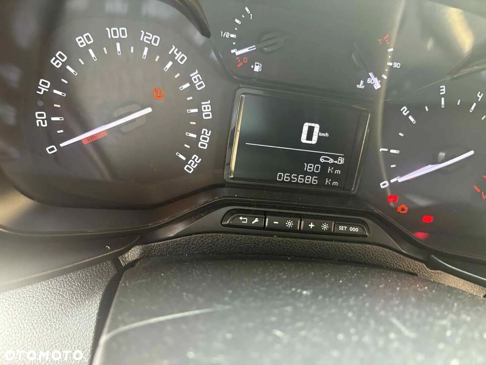 Citroën BERLINGO - 8