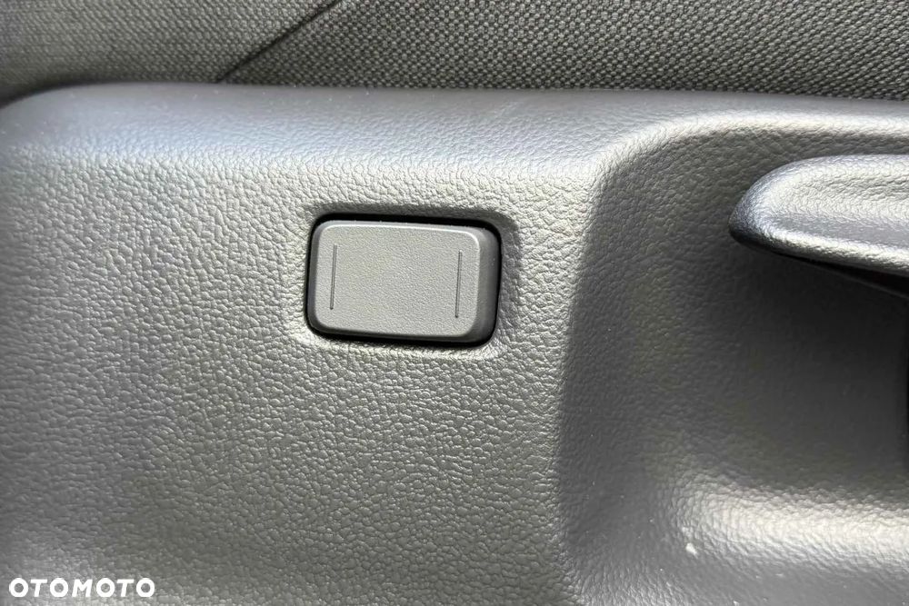 Toyota Corolla Cross 1.8 Hybrid Comfort - 27
