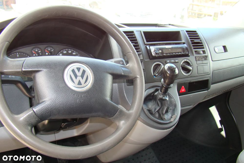 Volkswagen Caravelle L1 - 9
