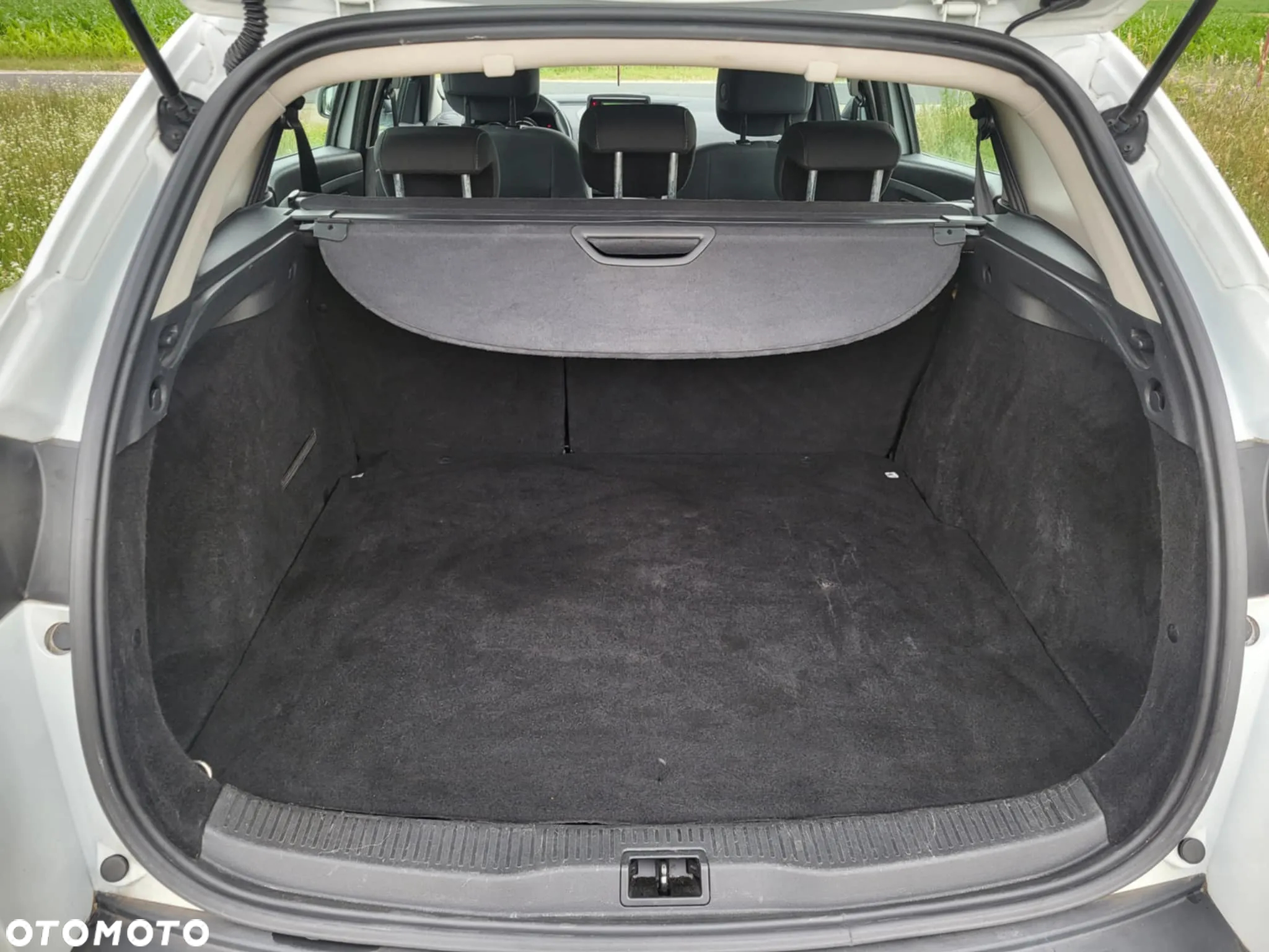 Renault Megane Grandtour ENERGY TCe 115 Start & Stop Bose Edition - 7