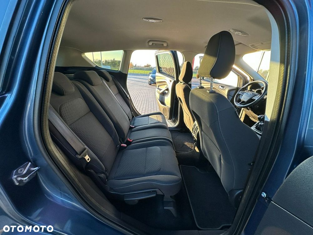 Ford Kuga 1.5 EcoBoost 2x4 Trend - 14
