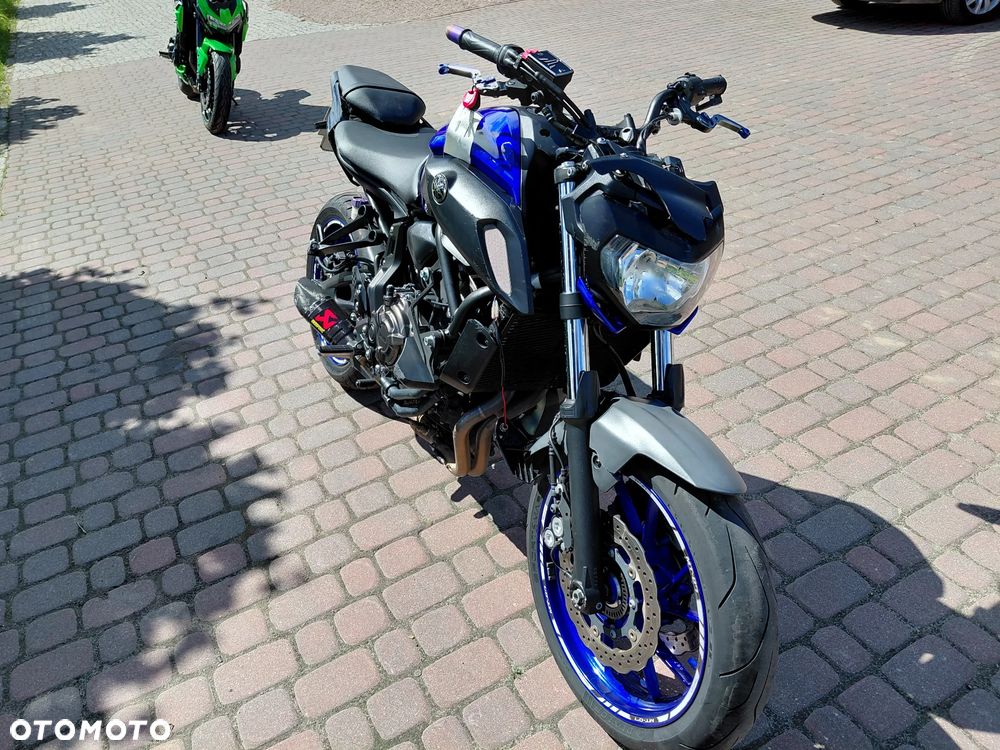Yamaha MT - 8