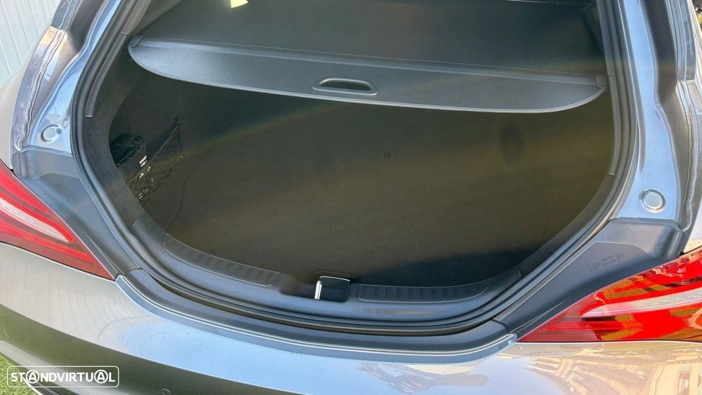 Mercedes-Benz CLA 200 - 2