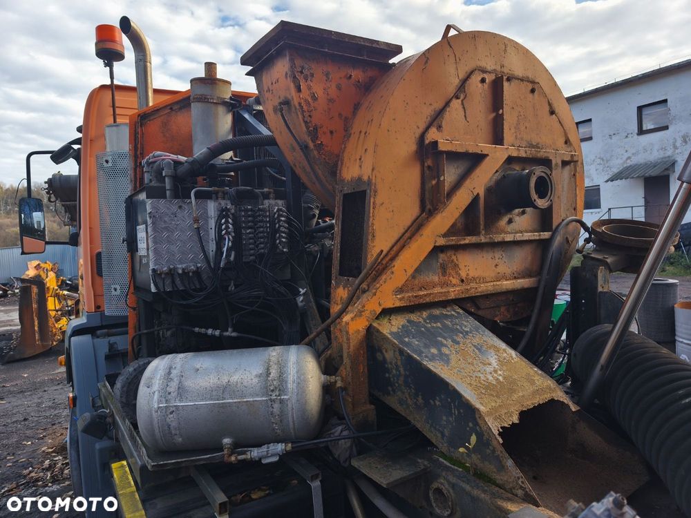 Mercedes-Benz 1824 L - 33