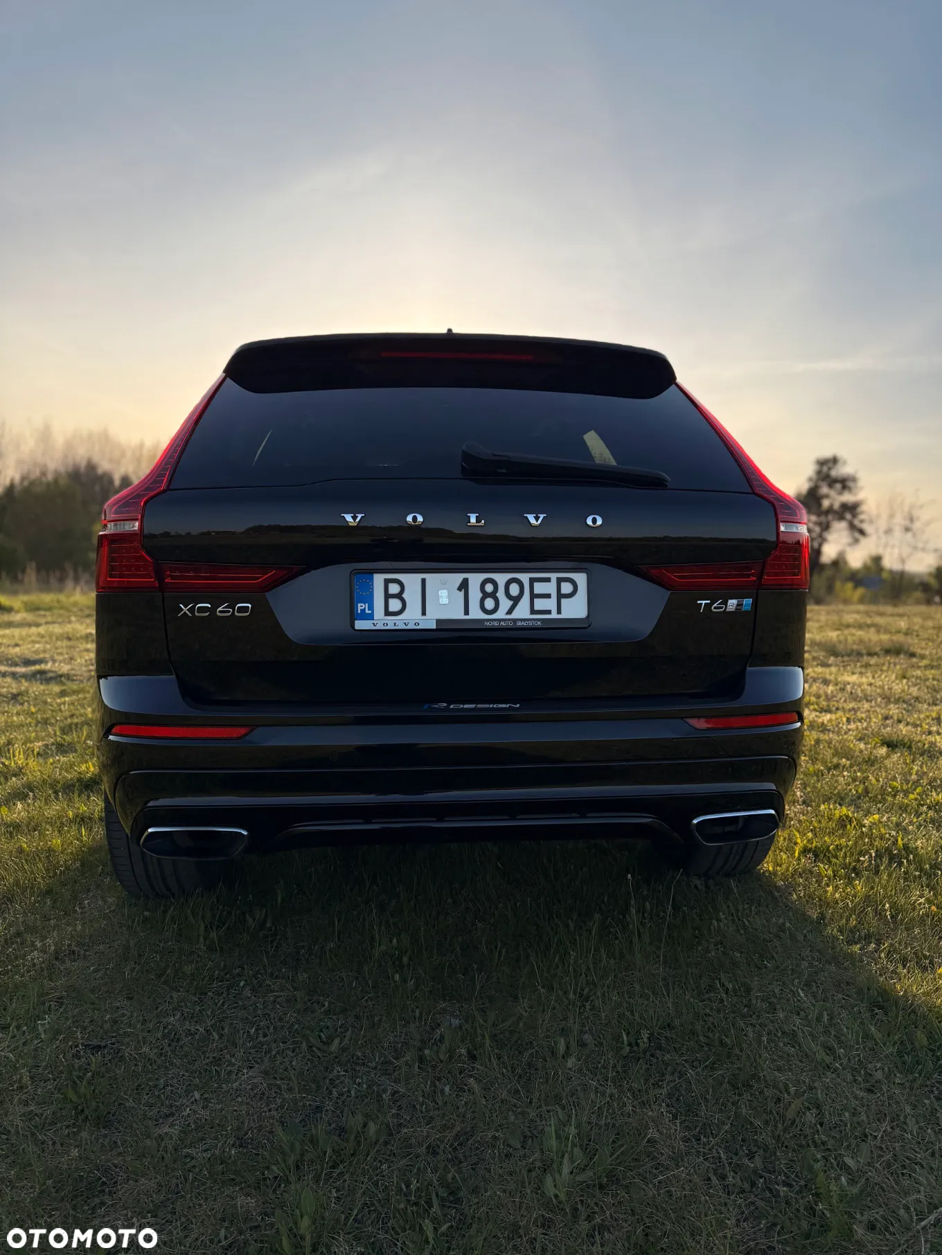 Volvo XC 60 T6 AWD R-Design - 10