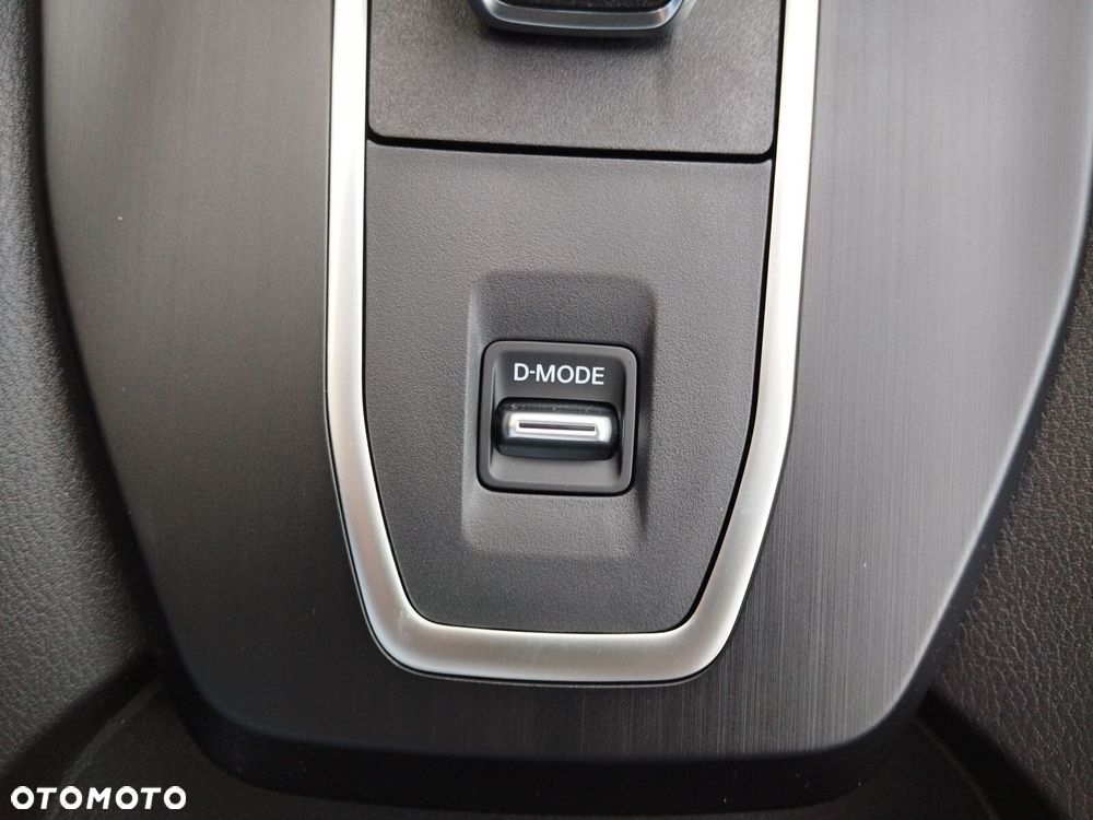 Nissan Qashqai 1.3 DIG-T MHEV Acenta Xtronic - 25