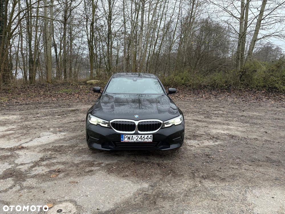 BMW Seria 3 330i xDrive - 2