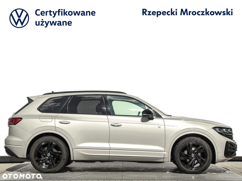 Volkswagen Touareg 3.0 V6 TDI 4Motion R-Line - 4