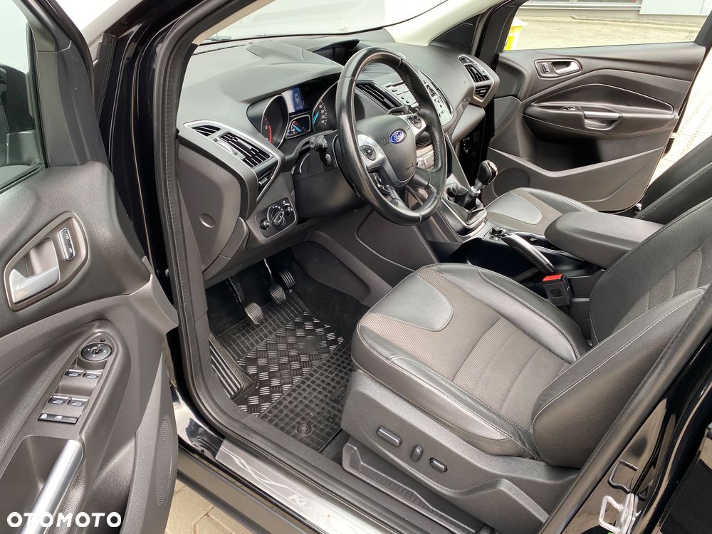 Ford Kuga 2.0 TDCi 4x4 Titanium - 12