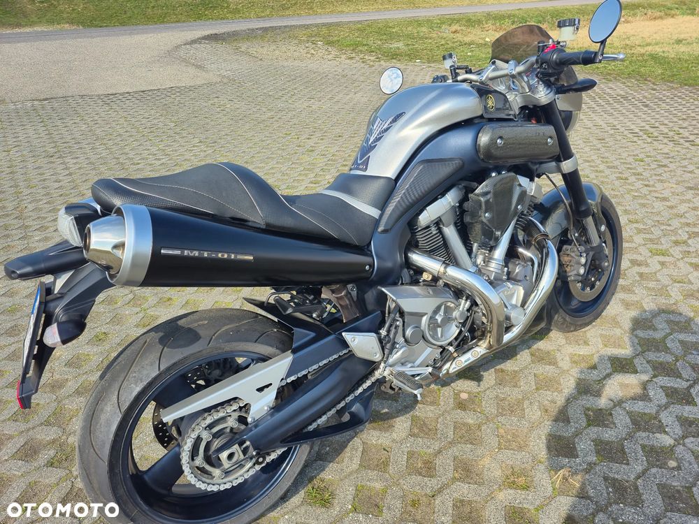 Yamaha MT - 3