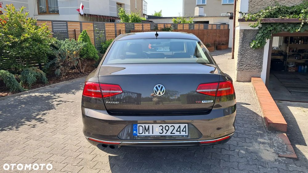 Volkswagen Passat 1.8 TSI BMT Highline - 4