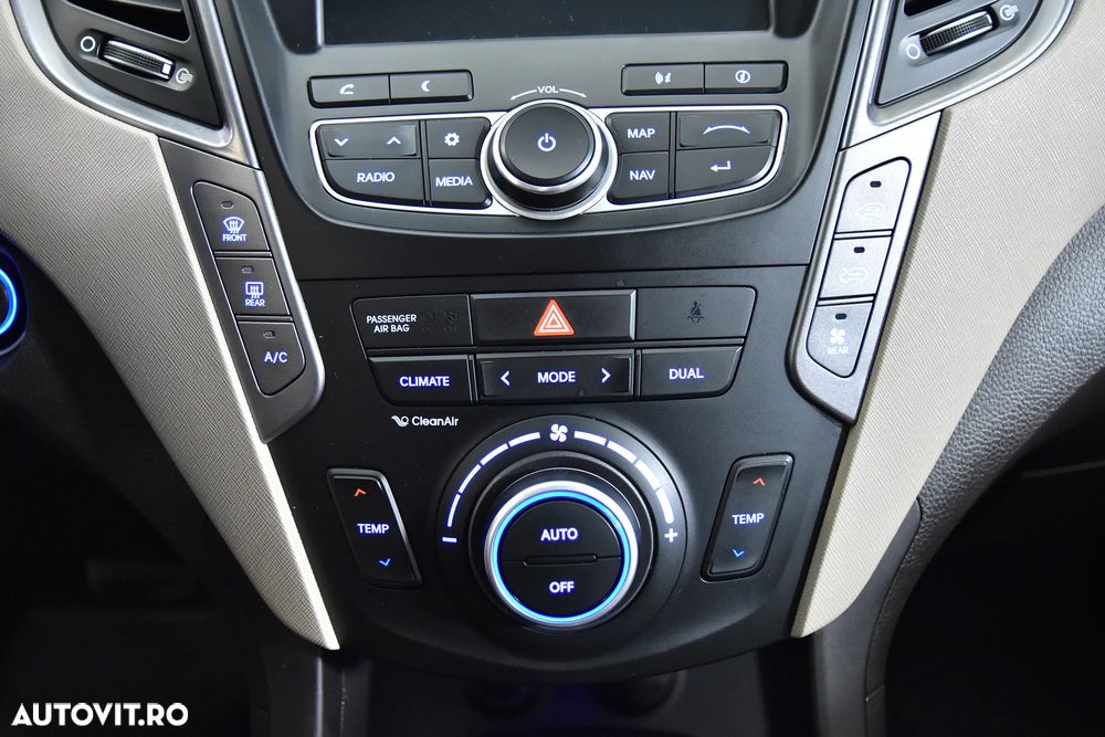 Hyundai Santa Fe 2.2 CRDi 4WD 7 seats Luxury+ - 22