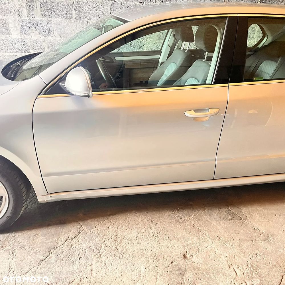 Skoda Superb 2.0 TDI Ambition - 19