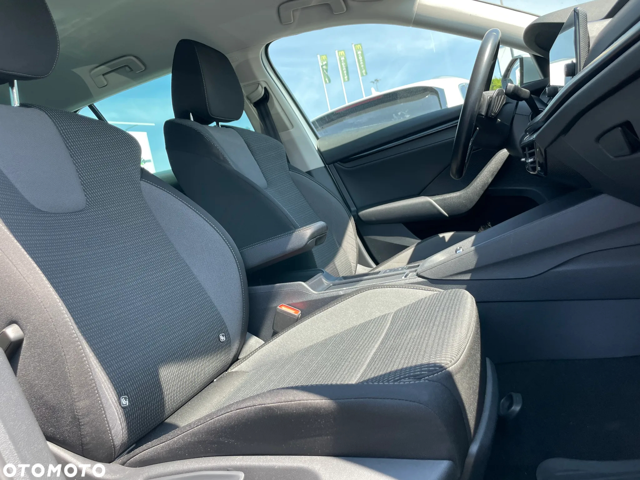 Skoda Octavia 2.0 TDI Ambition DSG - 22