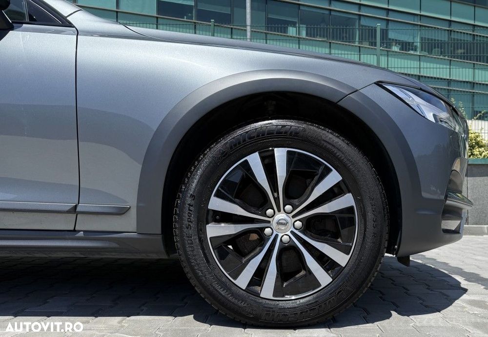 Volvo V90 Cross Country D4 AWD Geartronic - 35