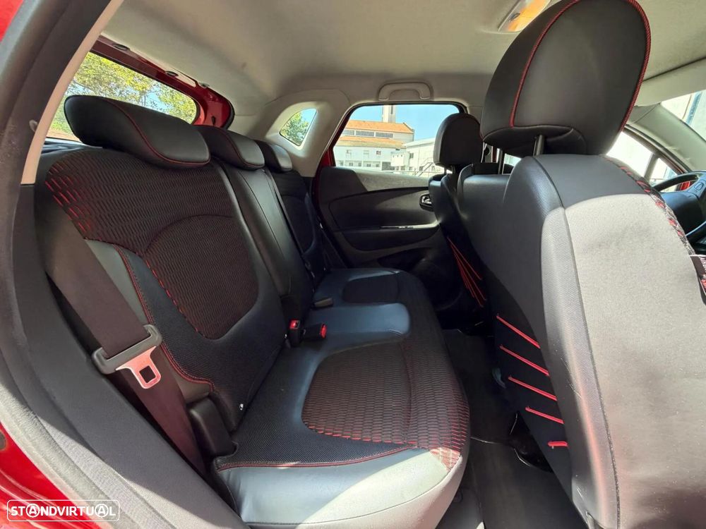Renault Captur TCe 120 EDC Helly Hansen - 32