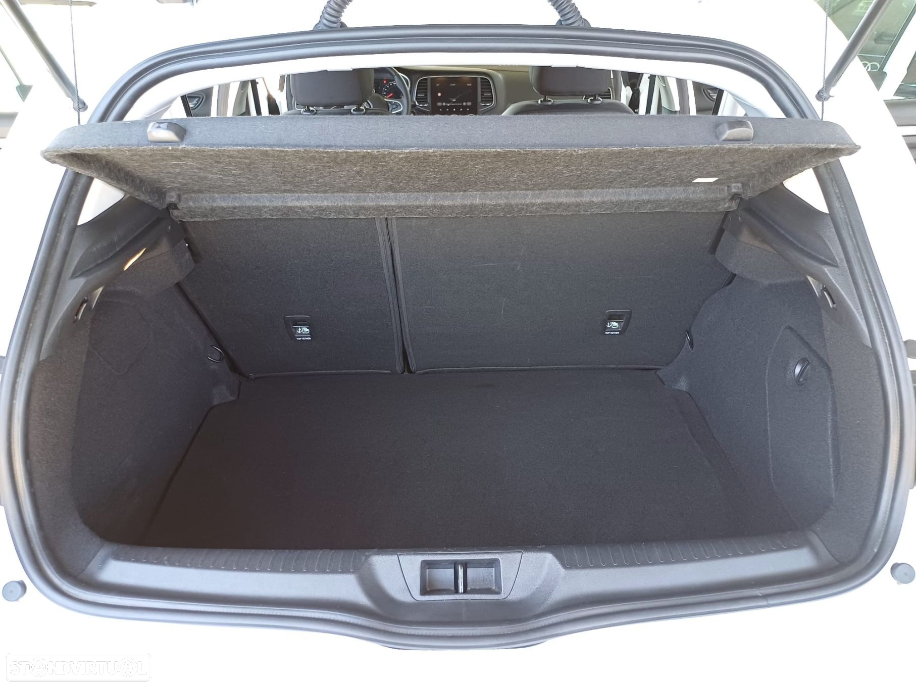 Renault Mégane 1.5 Blue dCi Intens EDC - 24