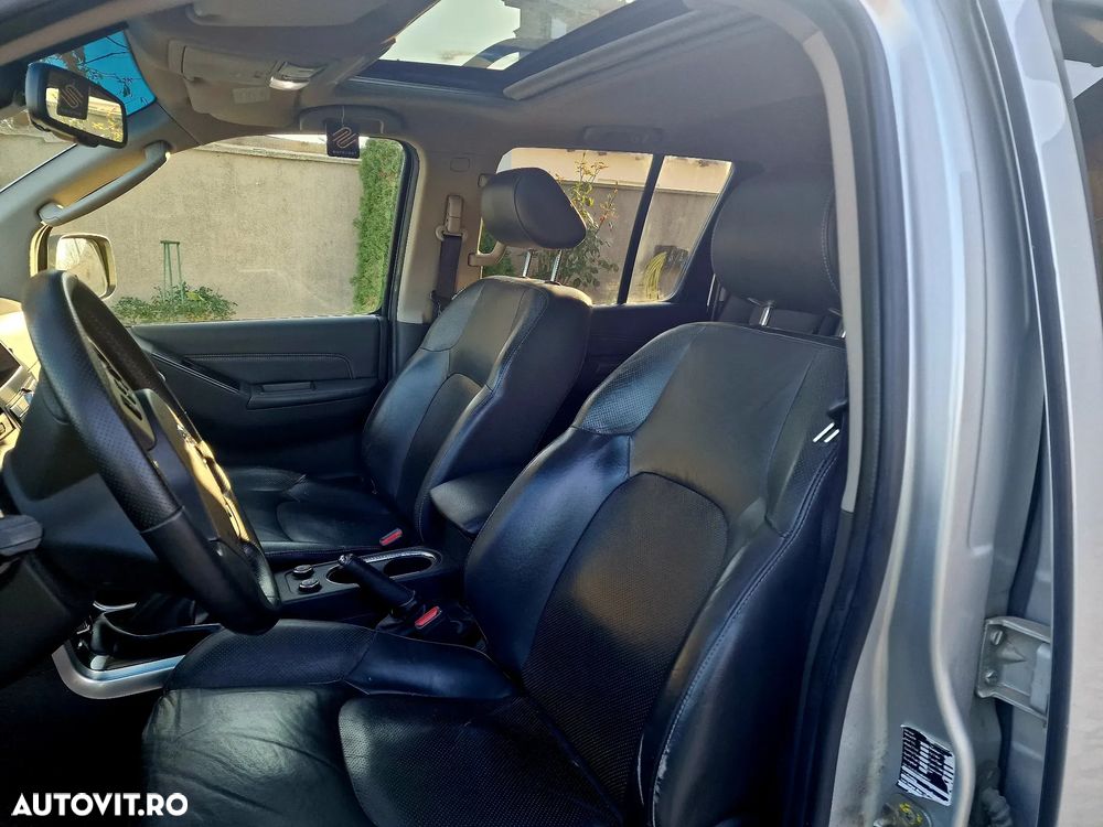 Nissan Pathfinder - 9