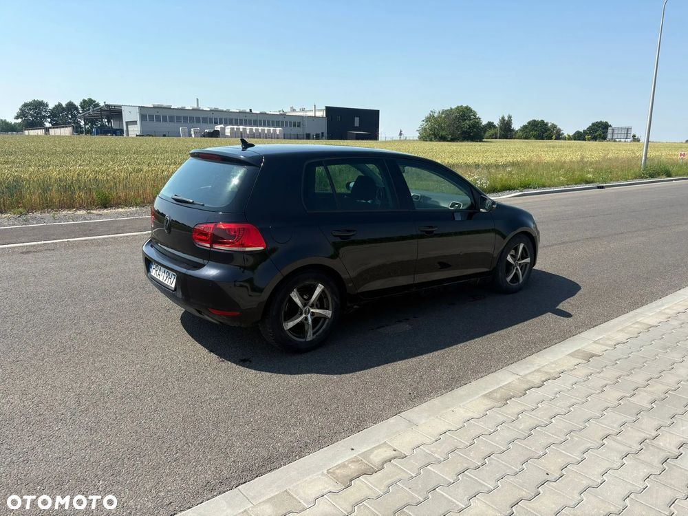 Volkswagen Golf 1.6 TDI Highline - 9