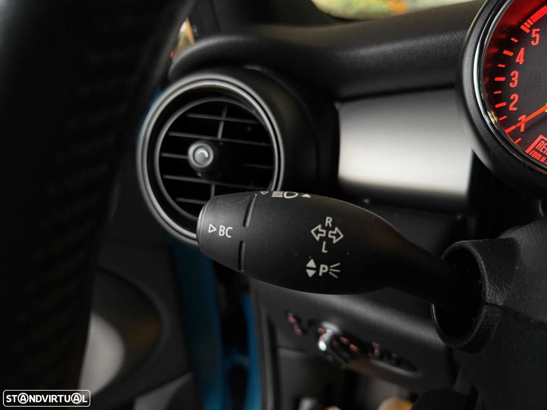 MINI 5 Portas Cooper D - 14