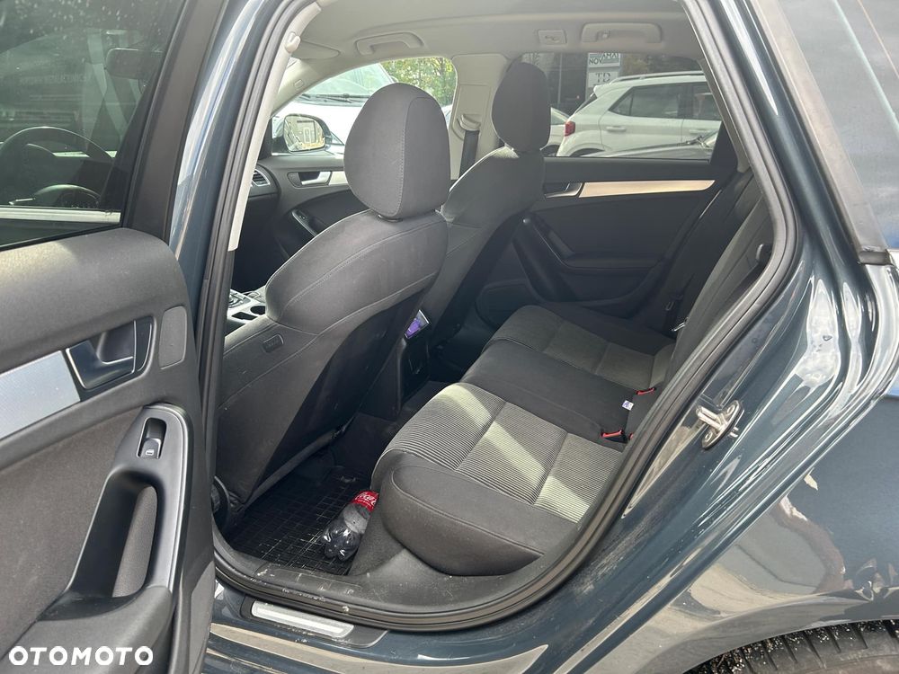 Audi A4 Avant 2.0 TDI - 10